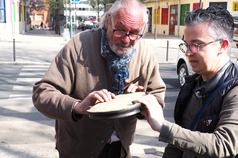 Paris: Saint Ouen Flea Market Guided Tour Standard