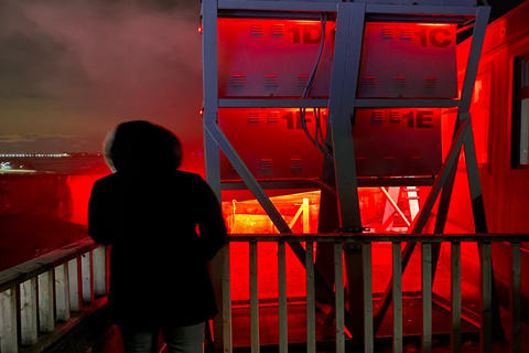 Wodospad Niagara - prywatna nocna wycieczka z kolacją, łodzią i wieżąWycieczka nocna do wodospadów Niagara z kolacją, łodzią i wieżą