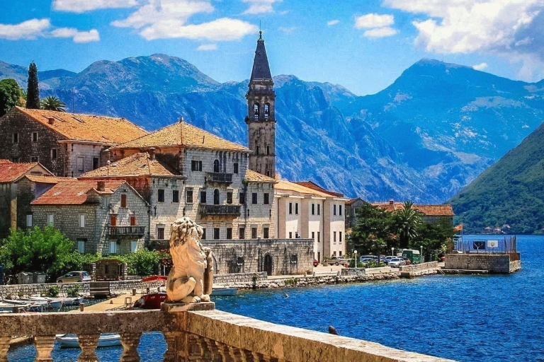 Traslado privado de ida desde Dubrovnik o el aeropuerto a Tivat
