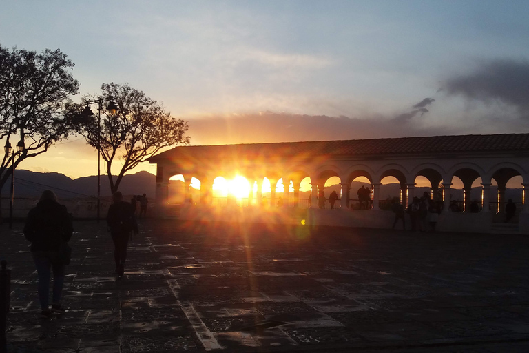Sucre: Night Tour with Drinks, Bars, and Local Culture