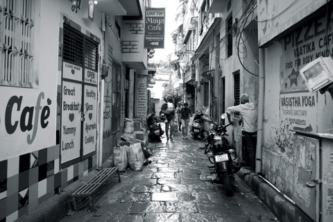 Delhi: Khajuraho, Panna, and Varanasi 4-Day Tour Tour with 4-Star Accomodation