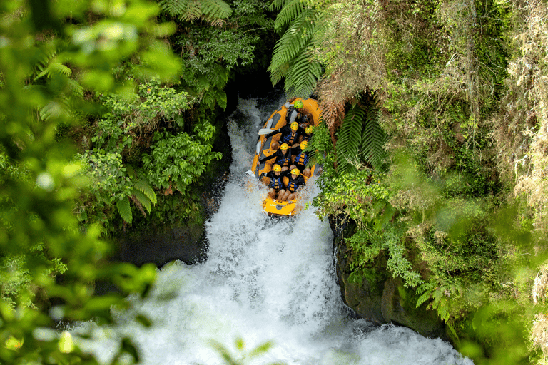 Rotorua Ziplines: Rafting + Hot Pool Combo - FREE Sauna