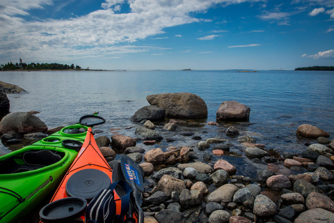 Helsinki: Tour guidato in kayak nell&#039;arcipelago orientale di Helsinki