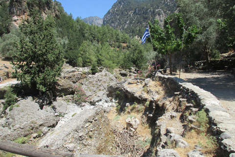 Vanuit Rethymno: Samaria Gorge-dagtocht met pick-upVanuit Gerani, Petres, Dramia, Kavros en Georgioupolis