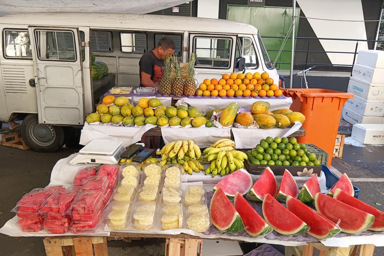 Rio de Janeiro: Copacabana Market Tour with Tastings