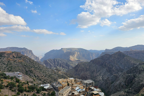 Oman: 8-Day Adventure Muscat, Wahiba Desert & Jebel Akhdar Oman: 8-Day Private Adventure