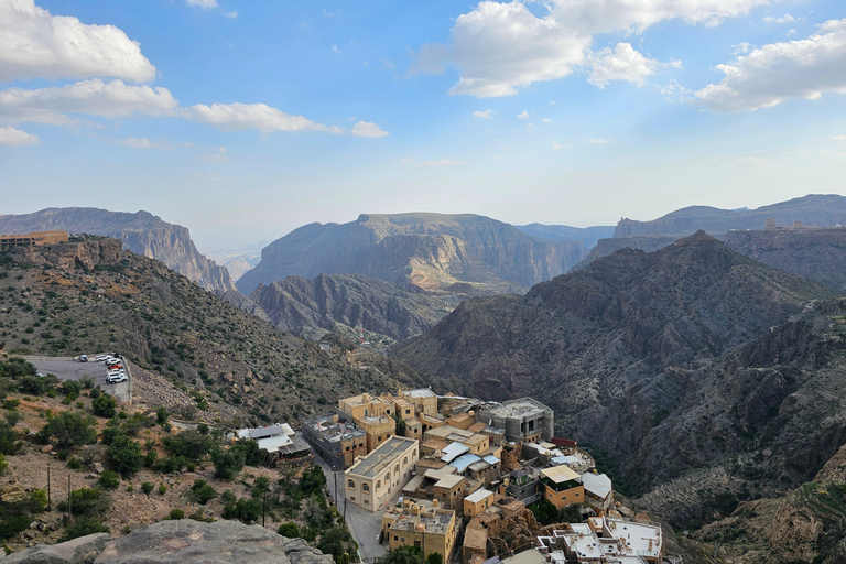 Oman: 8-Day Adventure Muscat, Wahiba Desert & Jebel Akhdar Oman: 8-Day Private Adventure