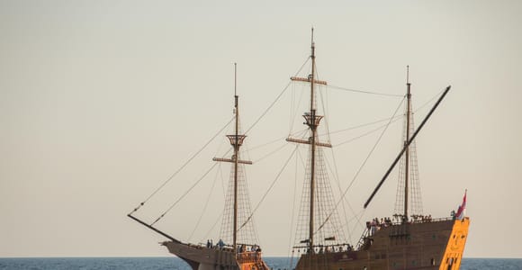 Dubrovnik: Karaka - Game of Thrones Cruise & Walking Tour