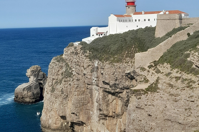 Descubre Los Pueblos Pintorescos del Algarve OccidentalDéjate deslumbrar por los pueblos pintorescos del Algarve Occidental 4 P