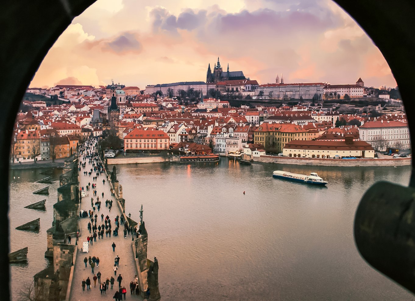 Prag: 50-minutters sightseeing-krydstogt om aftenen