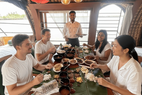 كوتشي: رحلة بحرية ليلية على متن بيت عائم في أليبي مع وجبات