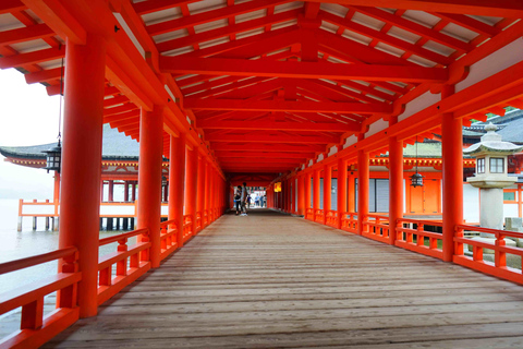 Hiroshima & Miyajima Island: Small Group Full-Day Sightseeing Tour