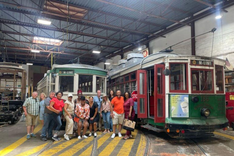 Dallas: Uptown Trolley & Walking Food Tour with Tastings