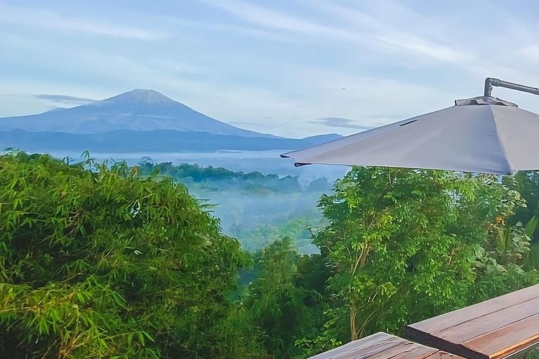 Yogyakarta: Menoreh, Chicken Church, Mudal & Glagah Day Trip