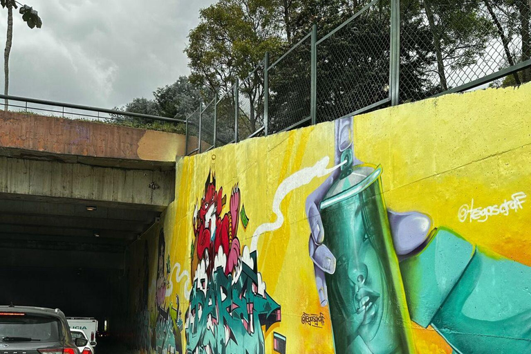 Bogotá: Urban Private Tour, Exotics Fruits, Graffiti & Tejo Bogotá Urban Tour:Guide, Transport, Tickets & Lunch Included