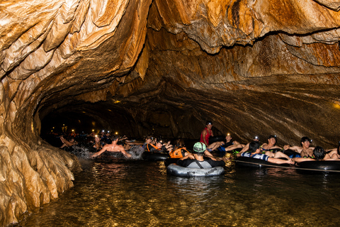 Vang Vieng: Half day-Kayak & Cave Adventure