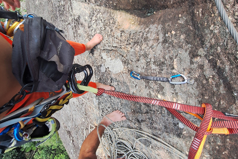 Rio de Janeiro: Aula de introdução à escalada em rocha