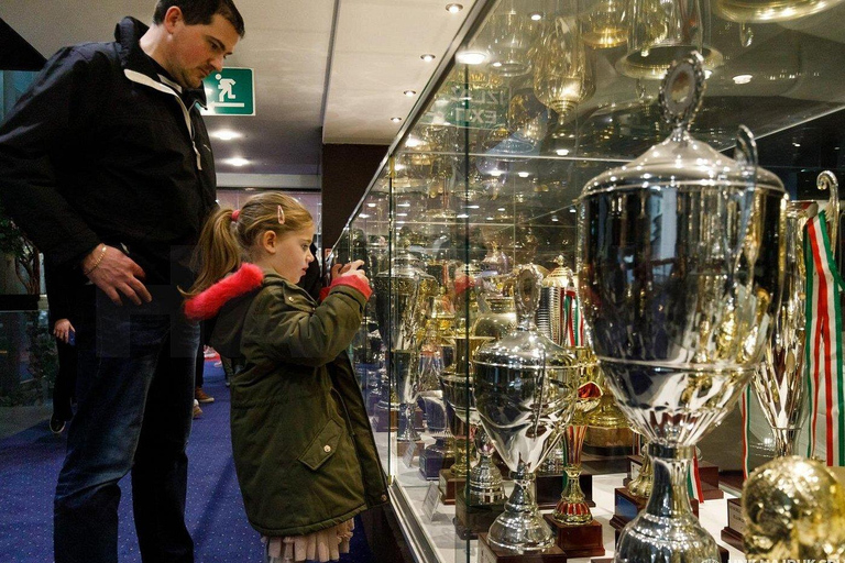 Tour dello stadio Hajduk Split: un'esperienza indimenticabileTour dello stadio Hajduk Split: un'esperienza da non dimenticare