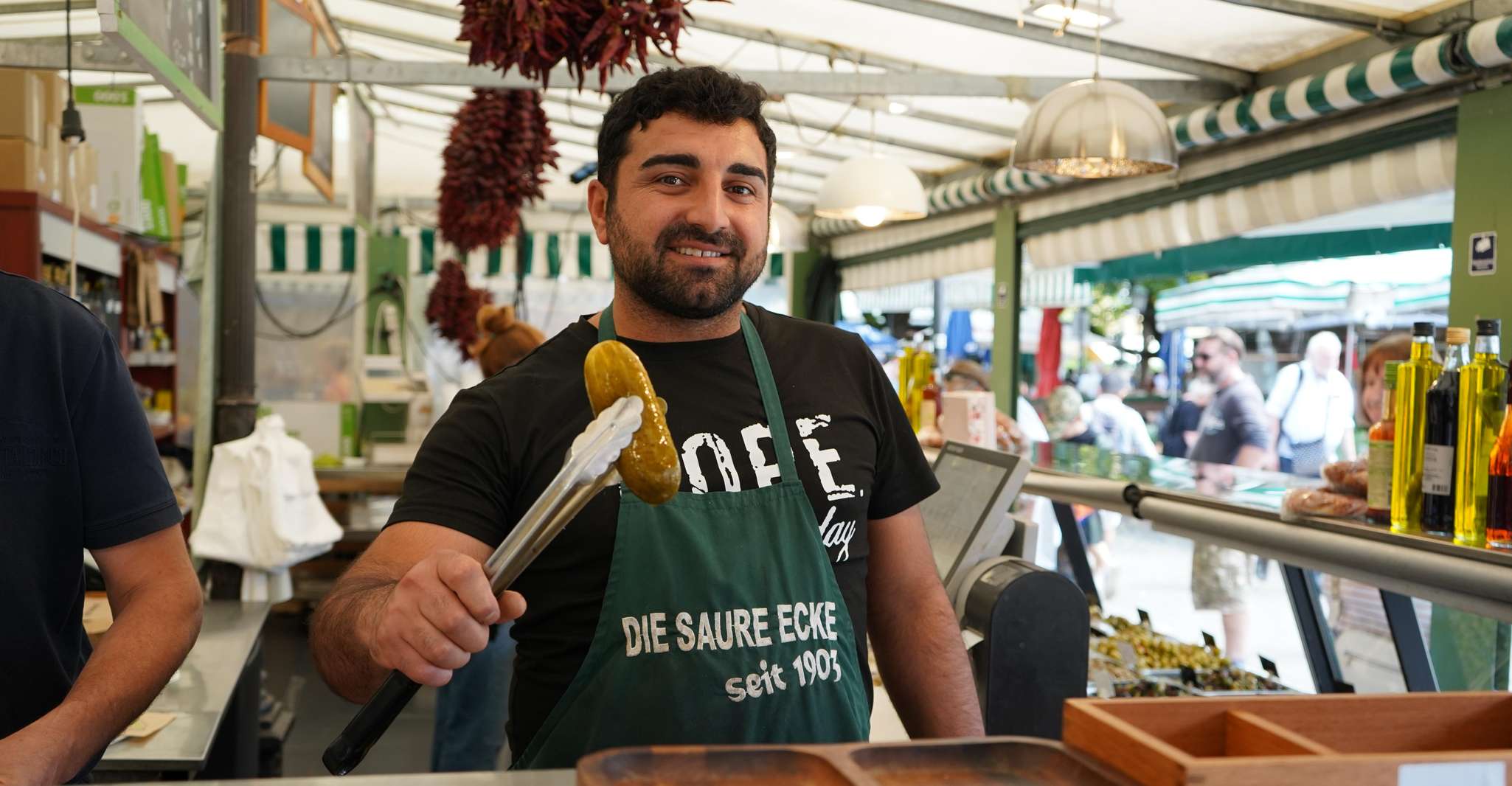 Munich: Viktualienmarkt & Altstadt Food Tour photo 7