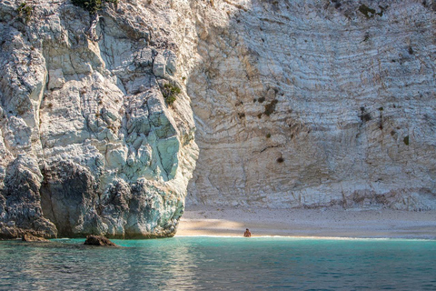 Kefalonia: Private Sailing Cruise with Local Lunch & Snacks