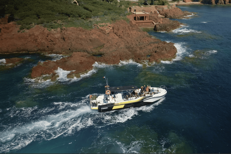 فريجوس: رحلة بحرية Esterel Calanques (قارب مريح) + محطة للسباحة