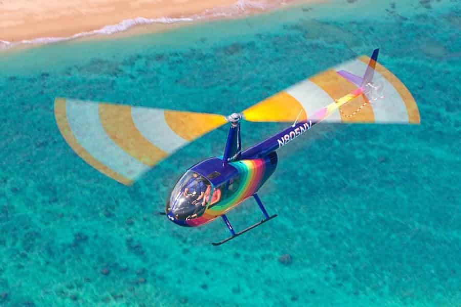 Kailua-Kona: Küsten-Sehenswürdigkeiten Türen auf/ab Hubschrauber Tour. Foto: GetYourGuide