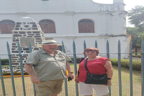 Kochi: Tuk-Tuk-Ausflug mit versteckten SchätzenKochi: Ausflug mit dem Tuk-Tuk zu versteckten Schätzen