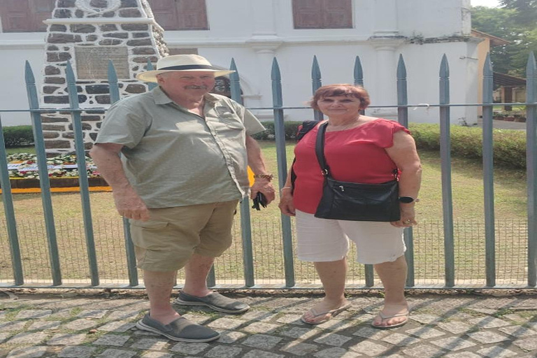 Kochi: Tuk-Tuk-Ausflug mit versteckten SchätzenKochi: Ausflug mit dem Tuk-Tuk zu versteckten Schätzen