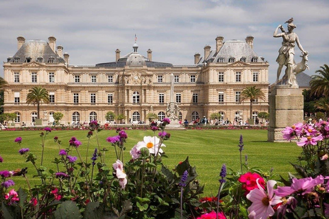 Lovely Romantic Walking Tour in Luxembourg