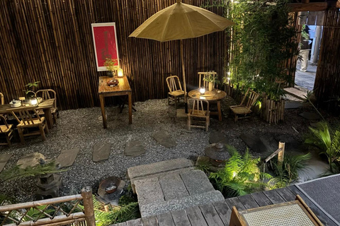 Guangzhou: Song Dynasty Tea-making Class & Hanfu Experience