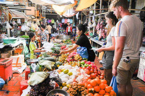 Phnom Penh: Market Tour and Khmer Cooking Class with Pickup