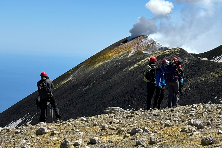 Etna excursion from Catania with cable car & 4x4 to 3340 mt.