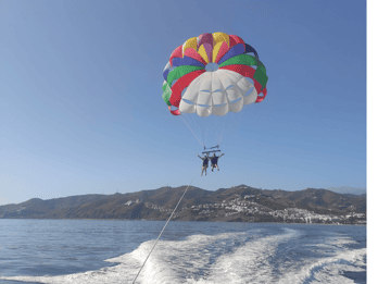Nerja: Parasailing rund um Nerja und Torrox