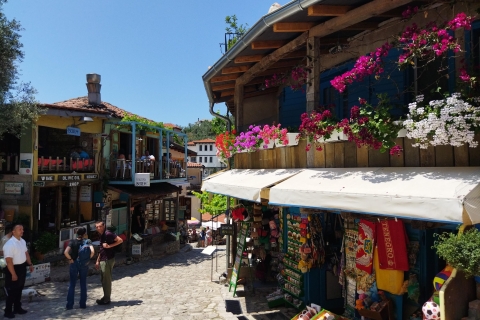 Visite privée de Budva : Découvrez le bar de la vieille villeDe Budva : Découvrez les secrets du bar de la vieille ville