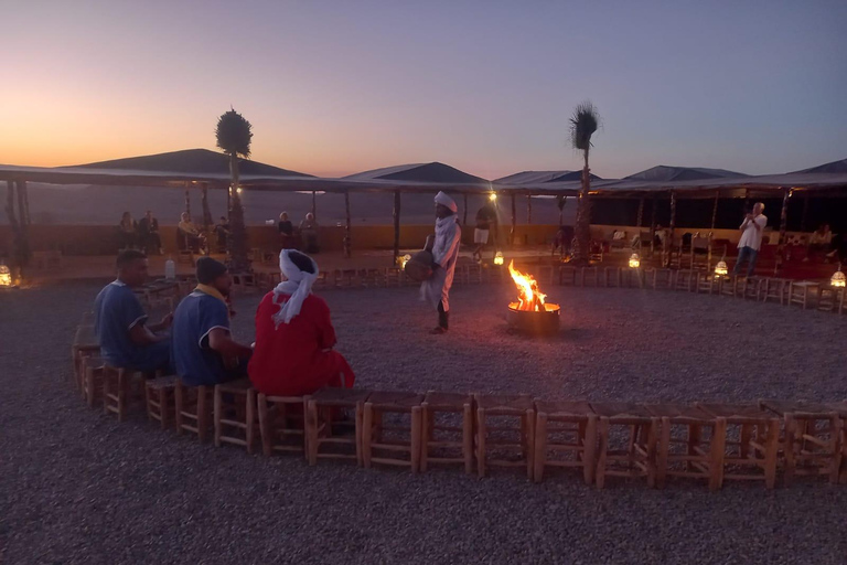 Deserto di Marrakech: Cena spettacolo al tramonto nel deserto di Agafay