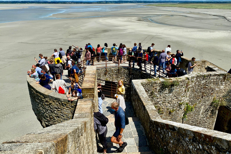 2-day Private D-Day Mont Saint-Michel 3 Castles by Mercedes Private Experience