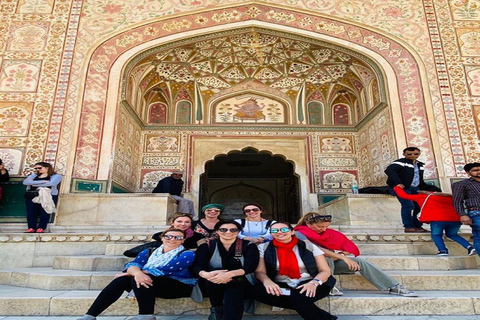 Excursión privada nocturna a Jaipur desde DelhiCon alojamiento en hotel de 3 estrellas