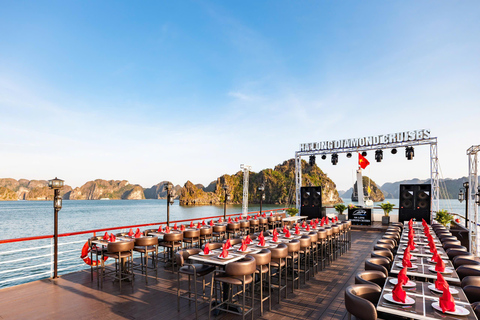 Hanoi: Halong Bay Full-Day Tour with 5-star Diamond Cruise
