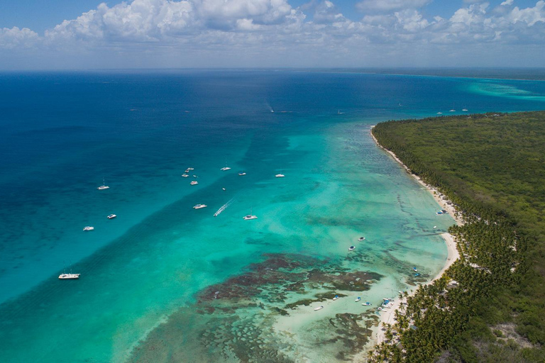 Bayahibe: Saona Eiland Comfort Catamaran Cruise met Lunch