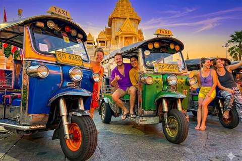 Bangkok: Grand Palace, Wat Pho, Wat Arun Guided Tuk Tuk Tour