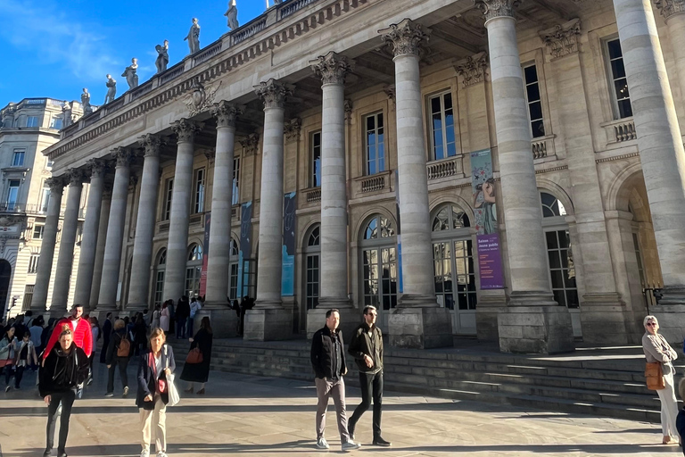 Bordeaux: tour per piccoli gruppi con caffè e pasticcini