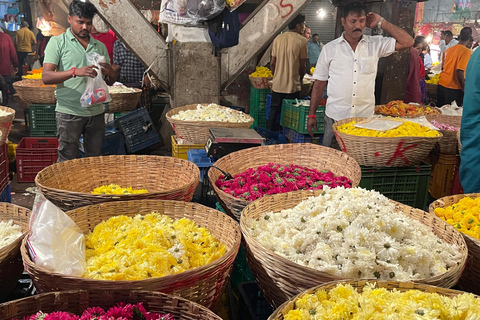 Visite guidée à vélo des sites incontournables et des trésors cachés de MumbaiVisite guidée en groupe à vélo des sites incontournables de Mumbai