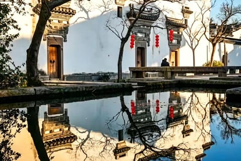 Shanghai: Guangfulin Cultural Site and Kungfu Beginner Class