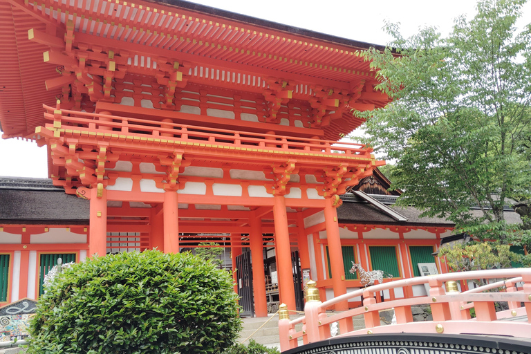 Kioto: tour guiado por los santuarios de Kamigamo y Shimogamo, 3 h.Kioto: tour guiado por los santuarios Kamigamo y Shimogamo, 3 h