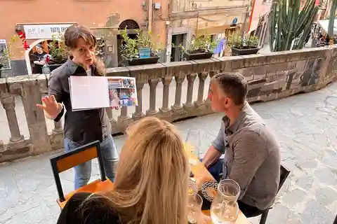 Riomaggiore: esperienza di degustazione di vini e liquori delle Cinque Terre