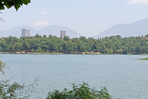 Tirana Bike Tour with Local Guide in English or Czech