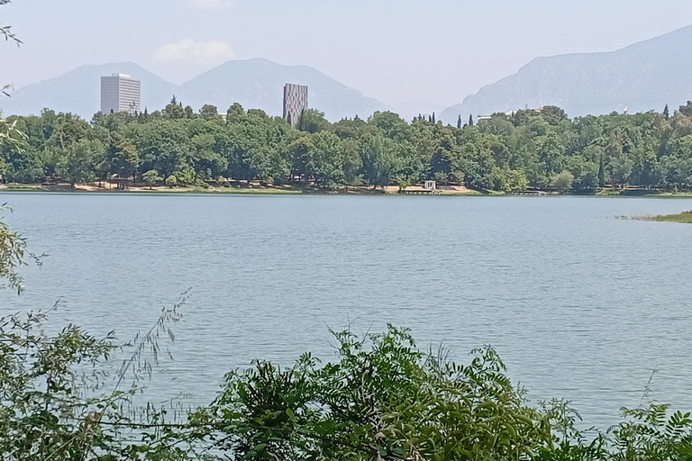 Tirana Bike Tour with Local Guide in English or Czech