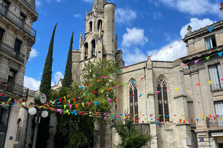 Avignon : visite à pied de l&#039;histoire et de la légendeTOUR D&#039;ANGLAIS