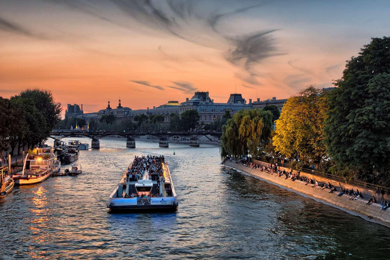 Paris: Louvre Museum & River Cruise Priority Access Tickets Non European Rate