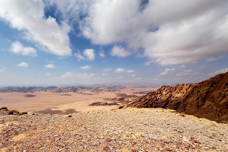 Wadi Rum: Full Day Jeep Sunset Tour with Lunch